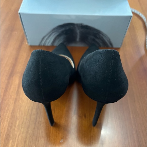 ๐ Classic Black Suede JLO โMolitaโ Pointed Toe Heels โ Size 8.5 - Picture 9 of 11